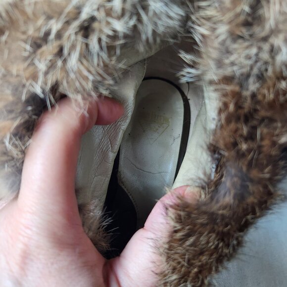 John Fluevog Fox Olive Green Fur Booties - Picture 14 of 15